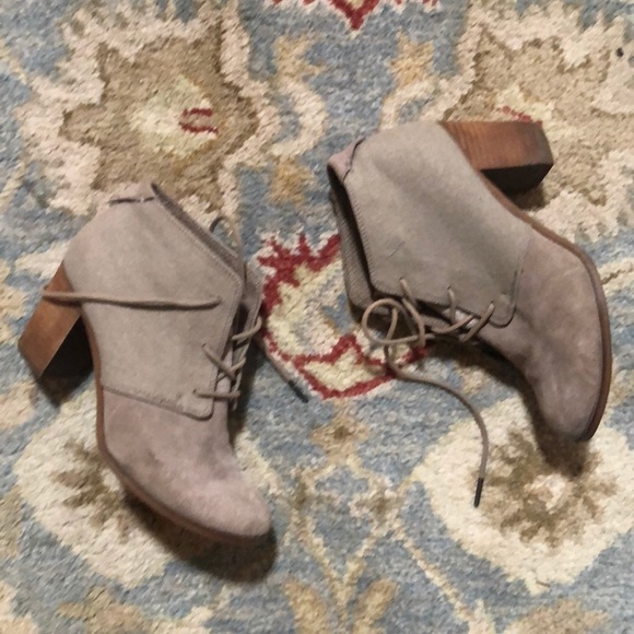 Toms Women's Beige Ankle Booties - Picture 6 of 6